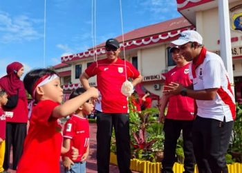 Meriahkan HUT RI ke-80, Polres Bontang Gelar Senam dan Lomba Tradisional