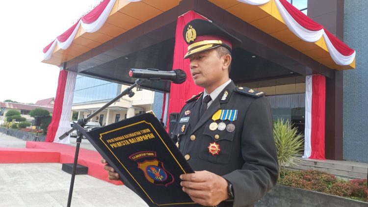 HUT ke-80 RI, Polresta Balikpapan Gelar Upacara Bendera Merah Putih