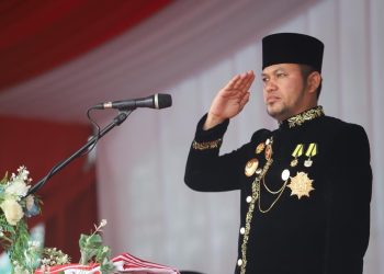 Hujan Gerimis Tak Surutkan Semangat Upacara HUT ke-80 RI di Kaltim