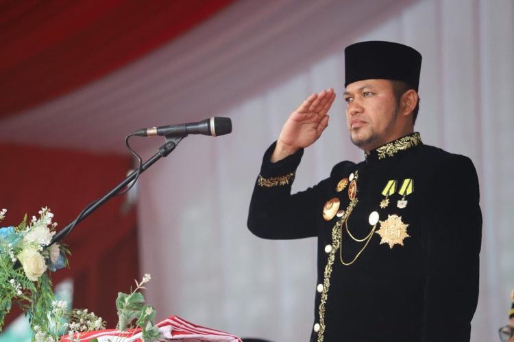 Hujan Gerimis Tak Surutkan Semangat Upacara HUT ke-80 RI di Kaltim