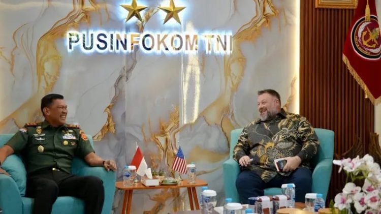 Kapuspen TNI Terima Atase Pers Kedubes AS, Perkuat Diplomasi Pertahanan melalui Komunikasi Strategi