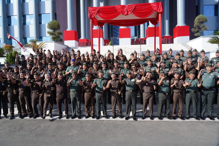 Pangdam XIV/Hasanuddin Bersama Kajati Sulsel Pimpin Apel, Gelar Pasukan Pengamanan di Wilayah Sulsel Dan Sultra