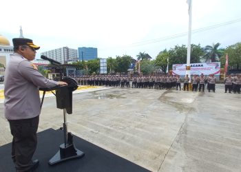 Kapolresta Balikpapan Pimpin Apel Skala Besar untuk Pengamanan dan Pelayanan Masyarakat