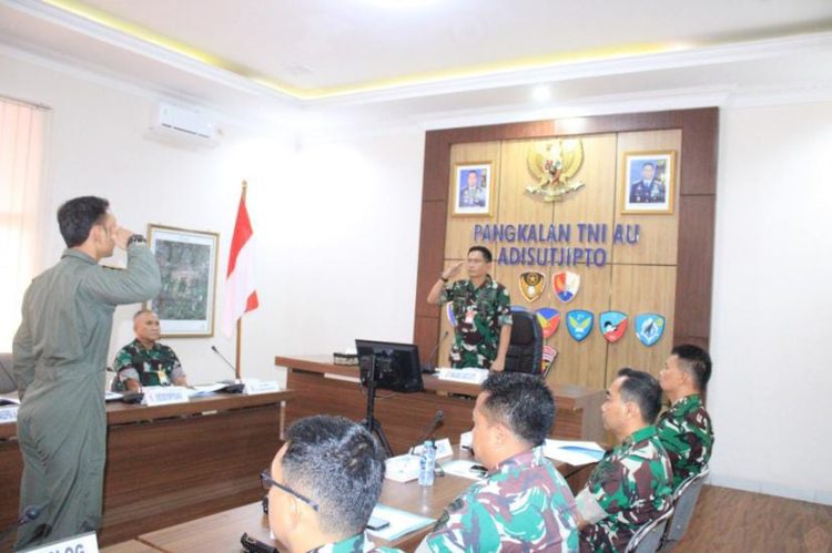 Danlanud Adisutjipto Pimpin Sidang Sidang Dewan Kelulusan dan Penentuan Siswa Terbaik SIP TNI AU A-91 dan SIN A-14