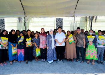 Fatmawati Rusdi Pimpin Aksi Jumat Berkah Pasca Kebakaran Gedung DPRD Sulsel