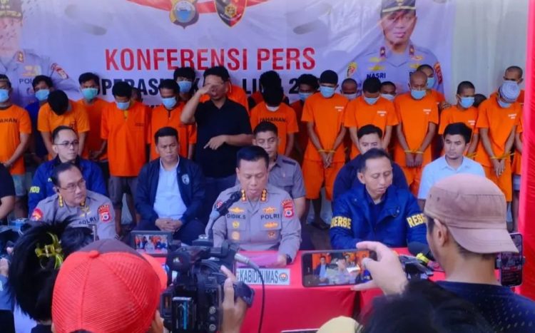 Polda Sulsel Gelar Press Release Hasil Operasi Sikat Lipu 2025, Amankan 411 Tersangka