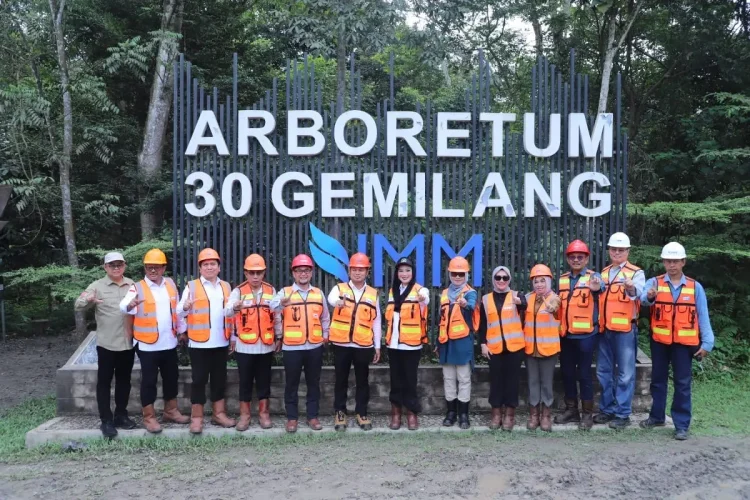 Gubernur Kaltim Kunker Wilayah Utara Tinjau SPAM dan Arboretum di Tambang Indominco Mandiri
