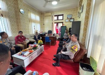 Kapolsek Loa Kulu Silaturahmi dengan Empat Kepala Desa, Perkuat Sinergi Jaga Kamtibmas