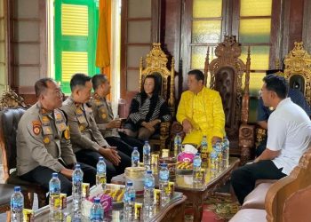 Perkuat Silaturahmi dan Sinergi, Kapolres Berau Didampingi Oleh Wakapolres Berau Kunjungi Keraton Kesultanan Sambaliung