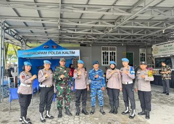 Sinergitas TNI-Polri, Bidpropam Polda Kaltim Gelar Bakti Kesehatan di Panti Jompo Bhakti Abadi Balikpapan