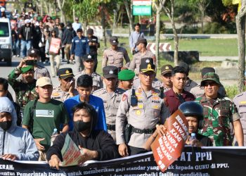 Pendekatan Humanis, Polres PPU Sukses Jaga Aksi Unjuk Rasa Mahasiswa Tetap Kondusif dan Tertib