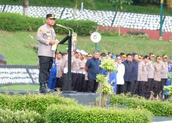 Gelar Apel Pagi: Kapolda Kaltim Apresiasi Dedikasi Personel, Ingatkan Disiplin dan Kewaspadaan