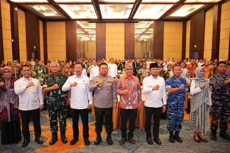 Kapolda Kaltim Hadiri Rapat Koordinasi Pemberantasan Korupsi Daerah Wilayah Kaltim 2025