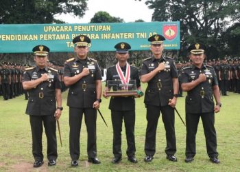 Danrem 072/Pamungkas Hadiri Penutupan Dikmaba Infanteri TNI AD TA 2025