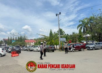 Wujud Pelayanan Prima, Personel Sat Lantas Polres Wajo Lakukan Pengaturan Lalu Lintas di Hari Jumat