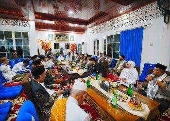 Kapolri Tekankan Jaga Persatuan-Kesatuan saat Silaturahmi ke Ponpes An-Nur Malang