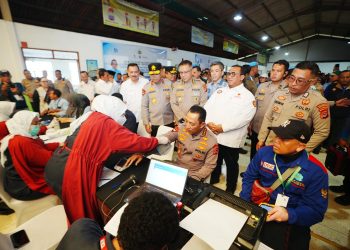 Kapolri Donor Darah, Wujud Kepedulian Polri kepada Buruh dan Masyarakat