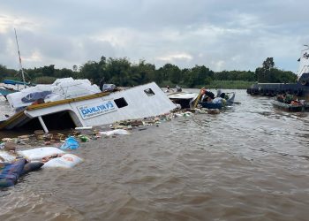 HEBOH! KM Dahliya F3 Tenggelam di Sungai Mahakam, 52 Penumpang dan Kru Selamat