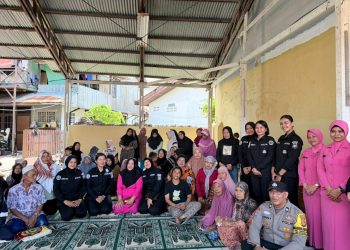Di Balik Seragam, Ada Kepedulian: Polwan Polda Kaltim Berbagi untuk Sesama