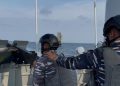 KRI Alamang-644 Tingkatkan Kesiapsiagaan Tempur Hadapi Ancaman Udara di Selat Malaka