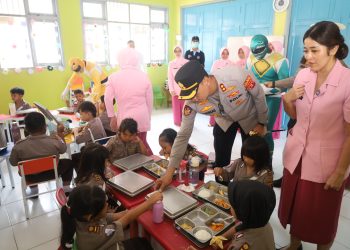 Kapolres PPU Tinjau Pelaksanaan Program Makan Bergizi Gratis, Tegaskan Komitmen Pembinaan Generasi Sejak Dini