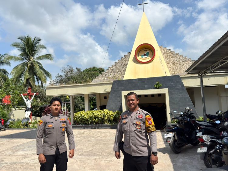 Patroli Ibadah Diperketat, Polsek Sangatta Utara Pastikan Keamanan Jemaat Terjaga