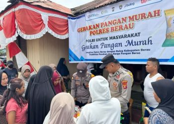 Kepolisian Polres Berau Bersama Bulog Gelar GPM, 400 Karung Beras Tersalurkan di Talisayan dan Biatan