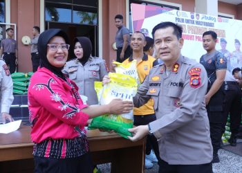 Polda Kaltim Gelar Penjualan Beras Bulog untuk Bantu Stabilkan Harga di Pasaran