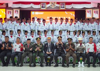 Peringati HUT ke-80, Bupati Jeneponto Resmi Kukuhkan Pasukan Paskibraka