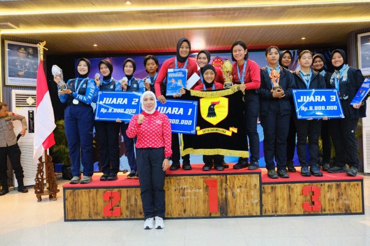 Polwan Brimob Polda Kaltim Ukir Prestasi di Ajang Srikandi Brimob Chanlleng 2025