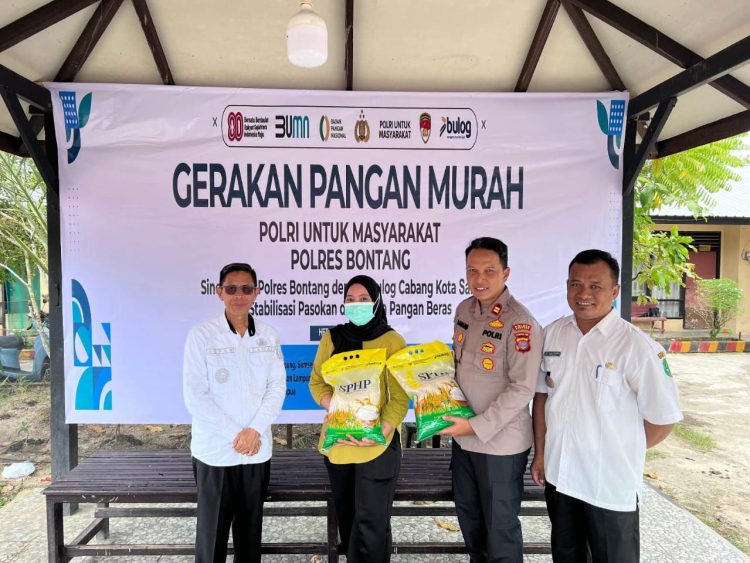 Polsek Muara Badak Gelar Gerakan Pangan Murah, Sediakan Bahan Pangan dengan Harga Terjangkau