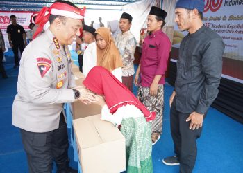 Wakapolri Semringah Berbagi Kebahagiaan, Tebar Senyum dan Semangat untuk Anak-Anak Semarang dalam Bakti Sosial