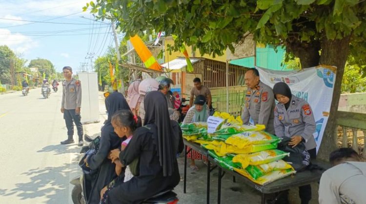 Gelar GPM, Ditbinmas Polda Sulteng Kembali Salurkan Beras Murah kepada Masyarakat