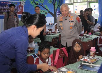 Polda Kalsel Grand Opening SPPG, Bagikan Makan Bergizi Gratis untuk 1.700 Anak