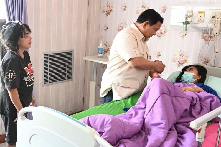 Presiden Prabowo Jenguk Polisi dan Masyarakat Korban Aksi Demonstrasi