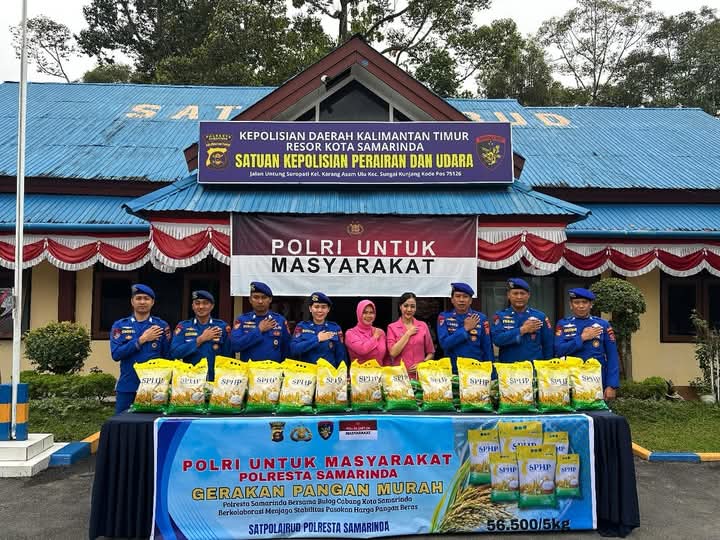 Polairud Polresta Samarinda Bersama Bulog Gelar Pasar Murah, Ratusan Karung Beras Habis Terjual
