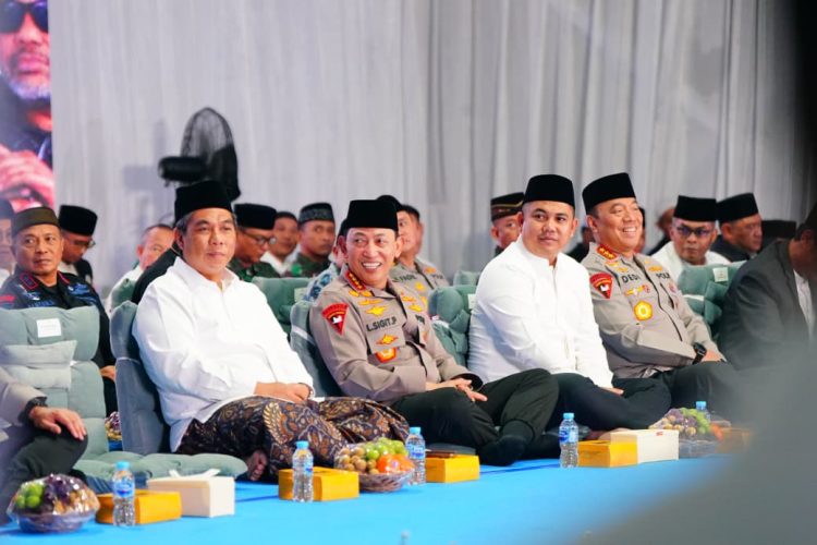 Hadiri Doa Bersama dan Peringatan Maulid Nabi, Kapolri Ajak Masyarakat Jaga Persatuan dan Kesatuan Untuk Memajukan Indonesia