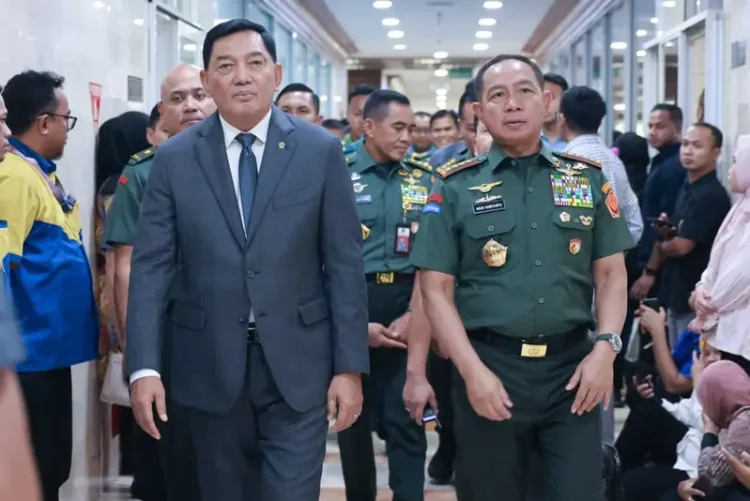 Panglima TNI dan Menhan RI Hadiri Raker dengan Komisi I DPR RI Bahas Penyesuaian Anggaran 2026