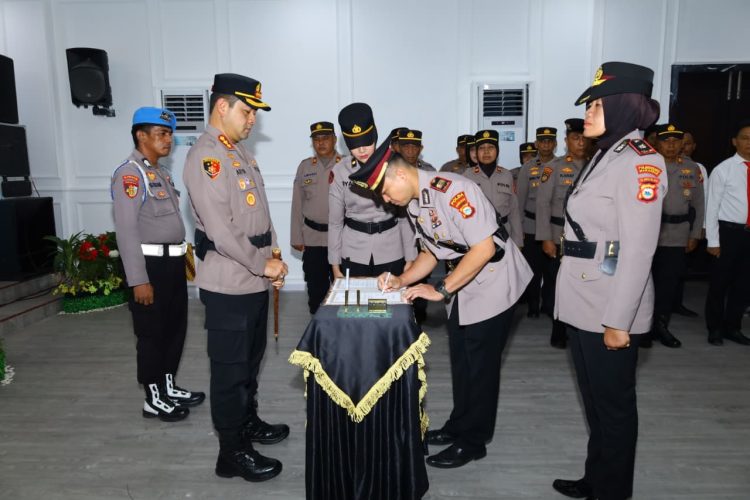 Kapolrestabes Makassar Pimpin Sertijab Kapolsek Panakkukang