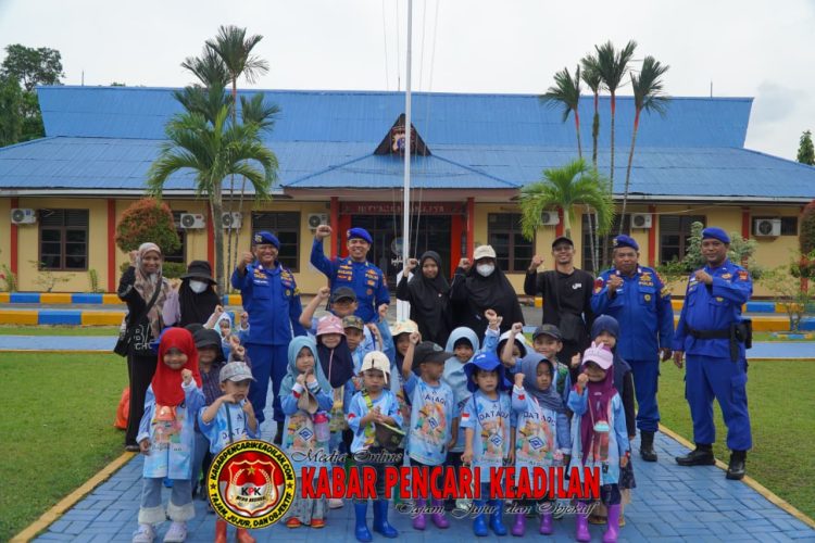 Ditpolairud Polda Kaltim Sambut Kunjungan dari TPQ Dataku Balikpapan, Pelajari Peran Polisi Air dan Pelestarian Mangrove