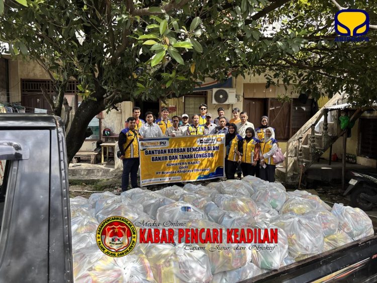 Peduli Jurnalis, 100 Paket Sembako BWSS-V Tiba di Markas KJI Padang