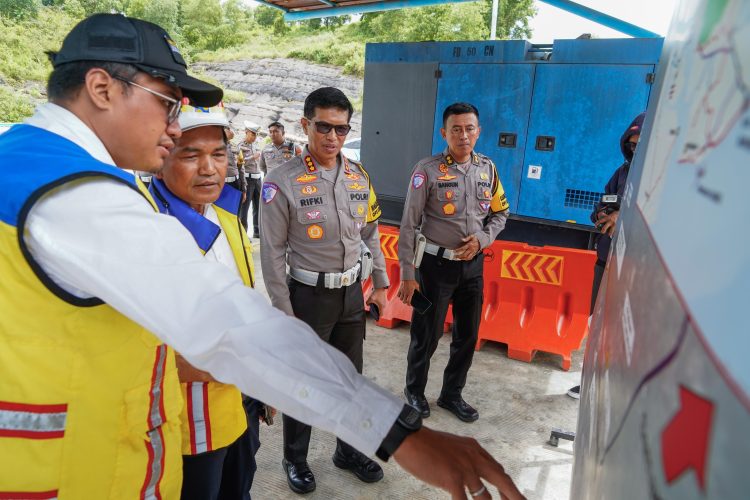 Pastikan Kesiapan Guna Kelancaran Arus Liburan Nataru, Dirlantas Polda Kaltim Tinjau Langsung Arus Lalin Tol IKN