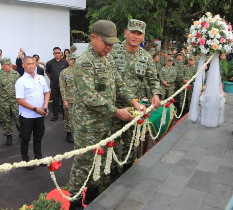 Panglima TNI Resmikan Lapangan Serbaguna di Mako Kodam III/Siliwangi