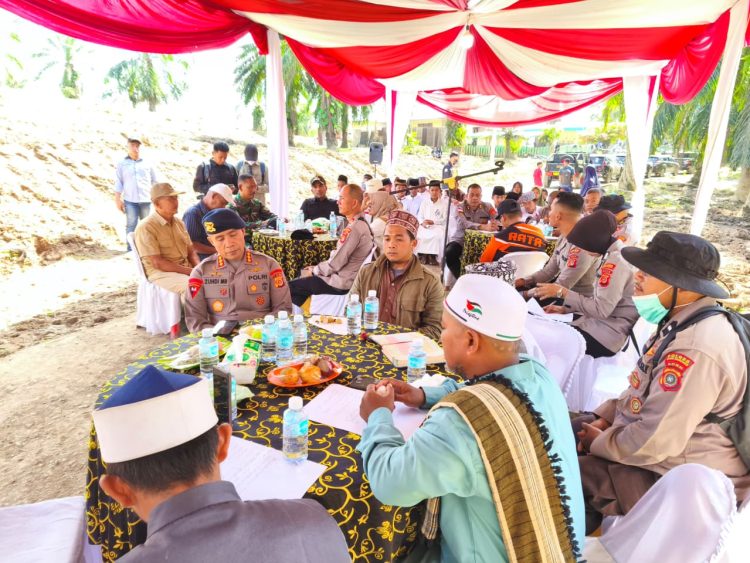 Doa Bersama dan Pematangan Lahan, Kapolda Aceh Komitmen Dorong Percepatan Huntap Korban Bencana