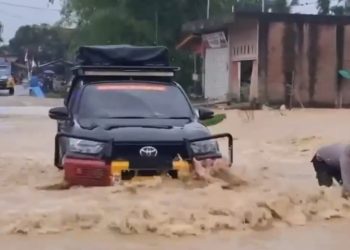 Hujan Lebat Picu Banjir Susulan, Kapolres Aceh Timur Siagakan Perahu Evakuasi di Sejumlah Gampong