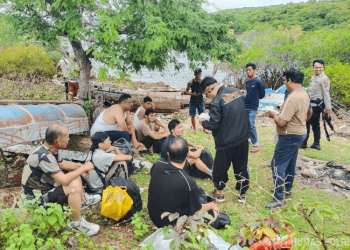 Tujuh WNA Diduga Imigran Gelap Diamankan Polisi di Pesisir Rote Selatan