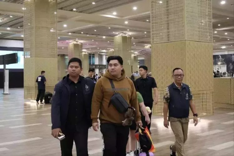 GEGER! Buronan Interpol Rifaldo Aquino Pontoh Ditangkap di Bali, Diduga Terlibat TPPO & Penipuan Daring Internasional