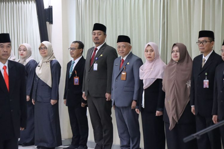 Sekda Sri Wahyuni Lantik 33 PNS Jabatan Fungsional di Pemprov Kaltim