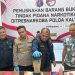 Tak Main-Main! Polda Kaltim Grebek ABH Bawa Ekstasi, Barang Bukti Dimusnahkan Langsung