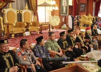 Kabid Propam Polda Kaltim Hadiri Hari Kaseh Selamat Sultan Kutai Kartanegara ke-XXI
